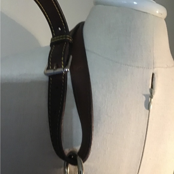 Woman’s Dooney and Bourke shoulder bag R - Picture 6 of 12